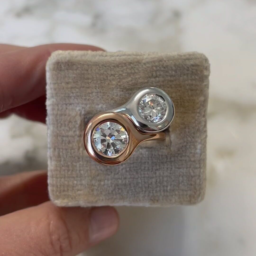 Elegant 2.5ct Round Cut White Sapphire Women's Diamond Ring Mixed in Rose Gold and Silver-JEWELBUYS