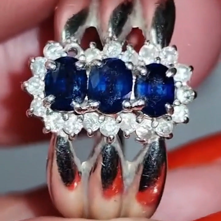1.03Ctw A dazzling engagement ring with three oval blue sapphires-JEWELBUYS