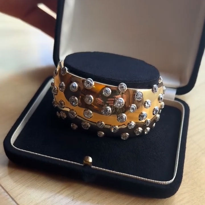 2ctw Classic Round-Cut Sapphire Wide Bang-JEWELBUYS