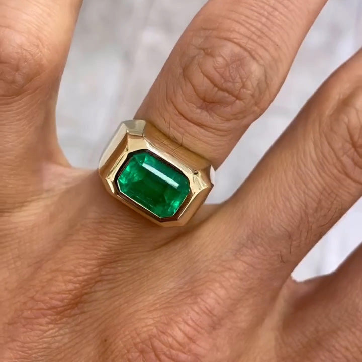 4.5ct Emerald Cut Green Sapphire Ring - JEWELBUYS