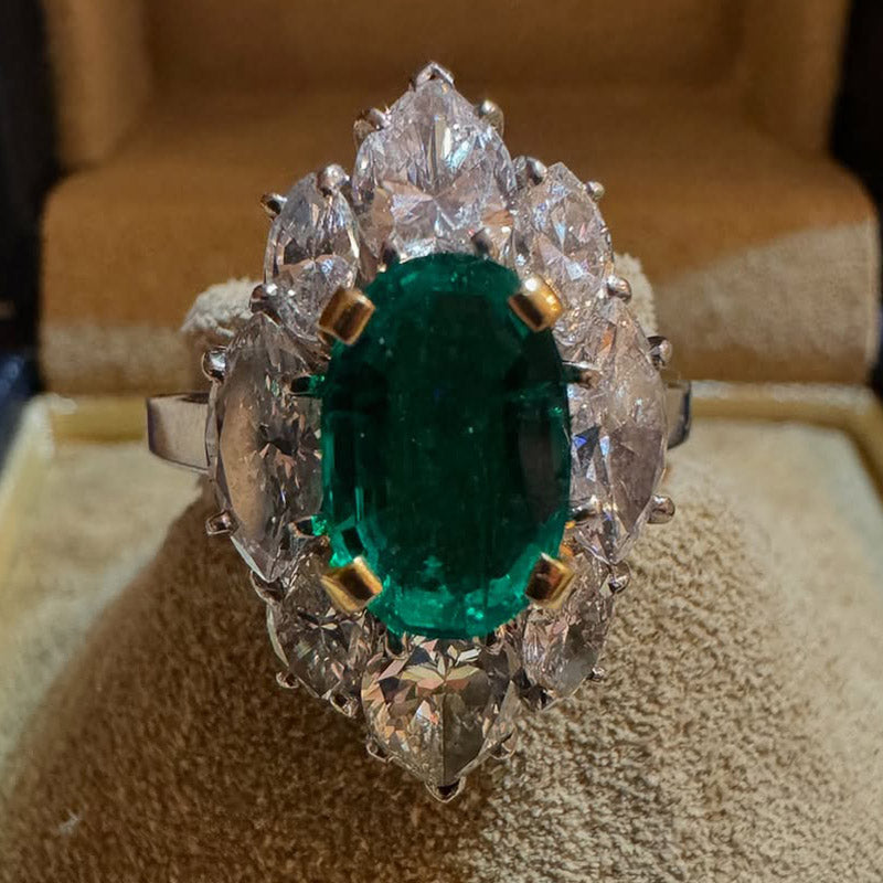 A stunning 6.3Ctw oval-cut green sapphire ring-JEWELBUYS