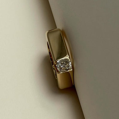 0.88Ct antique-cut single gemstone ring-JEWELBUYS