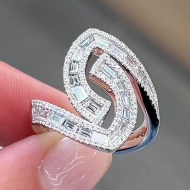 3ctw Emerald Cut Symmetrical Setting Ring -JEWELBUYS