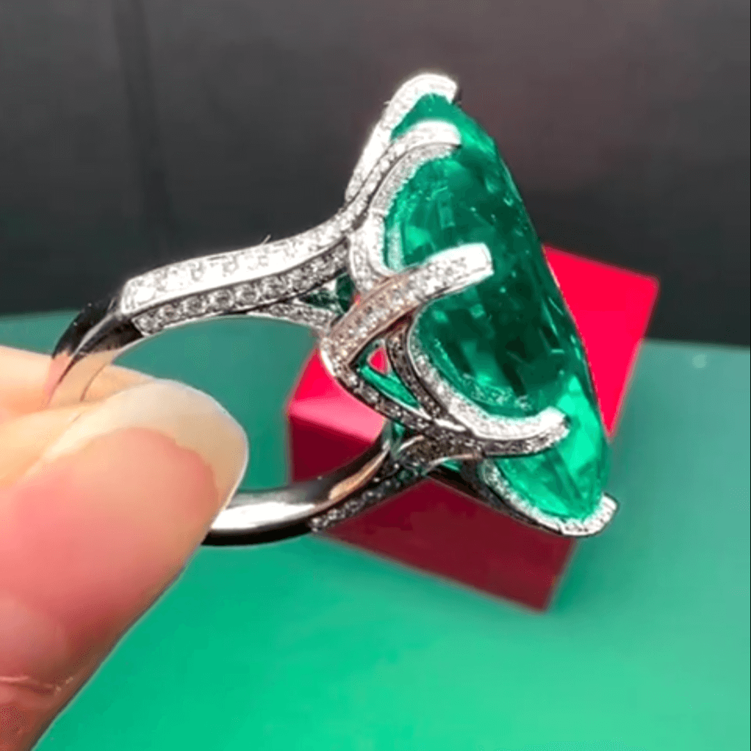 15ct Emerald Cut Green Sapphire Engagement Ring-JEWELBUYS