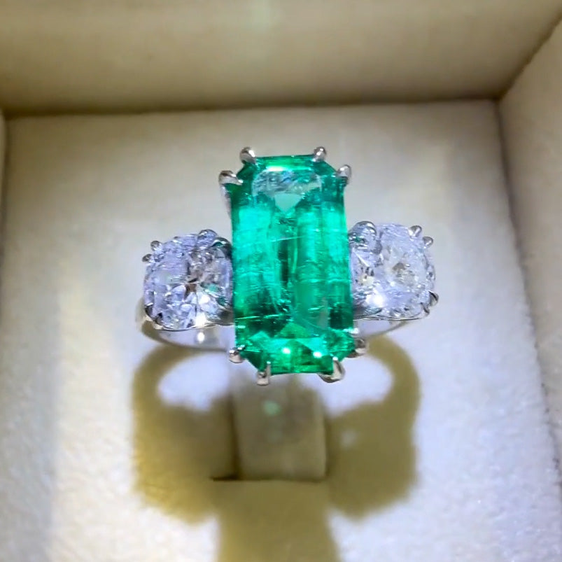 3.8Ctw Classic Three Stone Ring with Emeralds and Sapphires-JEWELBUYS