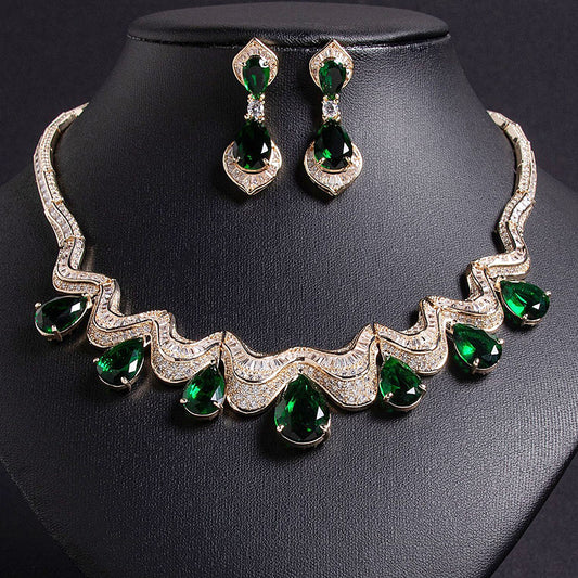 A stunning and luxurious 140-carat pear-shaped sapphire necklace and earring set-JEWELBUYS