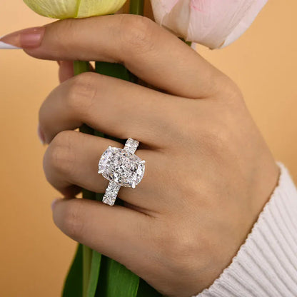 9ct Cushion & Round Cut  White Sapphire Gorgeous Fine Crushed Ice Engagement Ring-JEWELBUYS