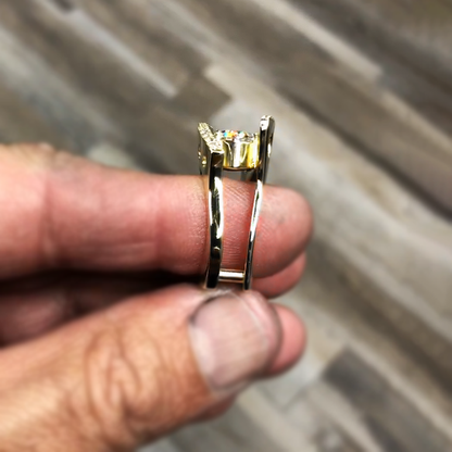 Unique 1.5 ctw Round Cut White Gemstone Ring -JEWELBUYS