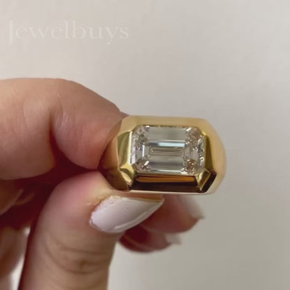 Simple 9.5ct Octagonal Cut White Gemstone Engagement Ring for Men and Women - JEWELBUYS