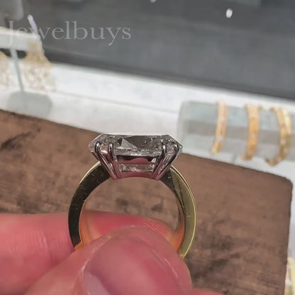 8ct White Sapphire Oval Cut Simple Ring for Men and Women - JEWELBUYS