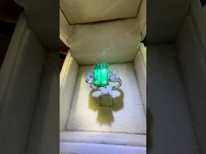 3.8Ctw Classic Three Stone Ring with Emeralds and Sapphires-JEWELBUYS